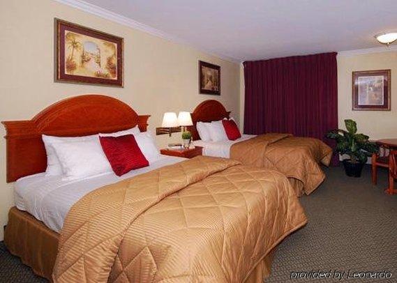 Tiller House, Laguna Hills, A Tribute Portfolio Hotel Room photo
